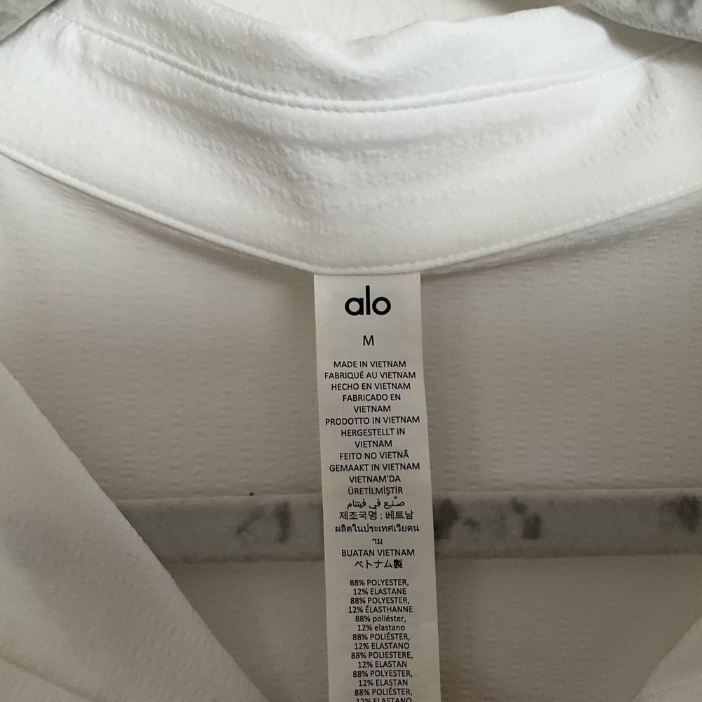 Alo Yoga Dreamscape Button Down Long Sleeve White M - Picture 8 of 10